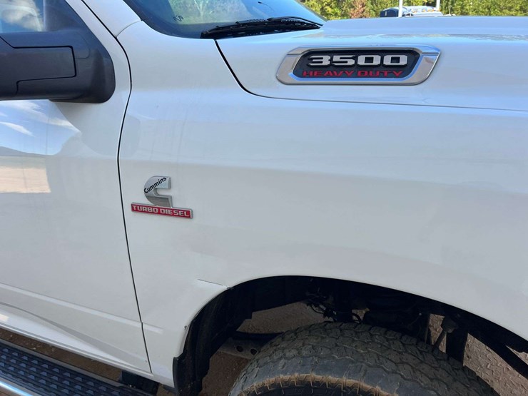 2023-dodge-3500-image-43