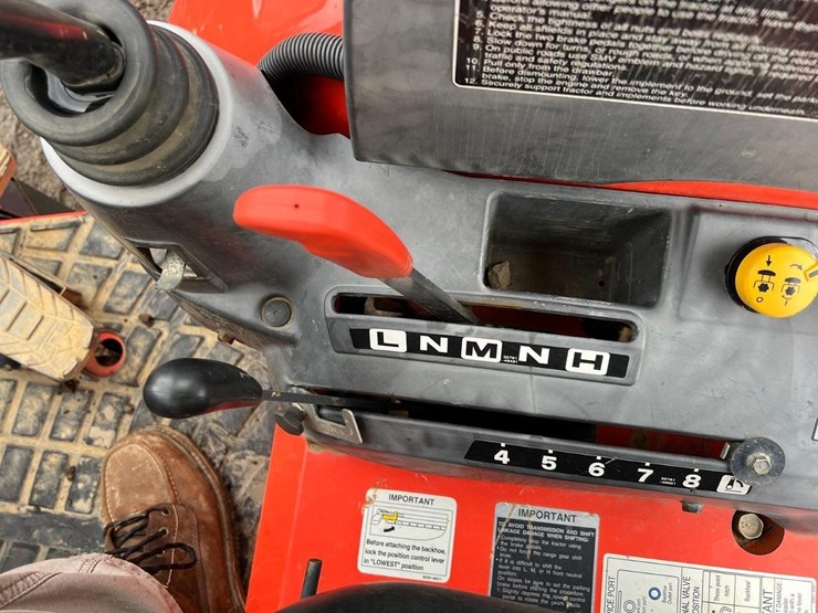 2017-kubota-l47-image-28