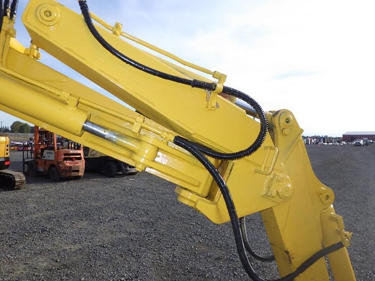 komatsu-pc28uu-image-22