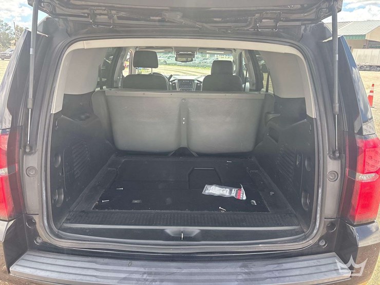 2019-chevrolet-tahoe-image-18