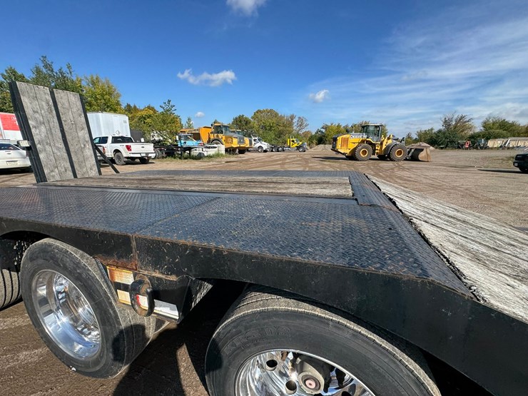 #1954-•-2016-felling-x-force-paver-special-lowboy-image-28