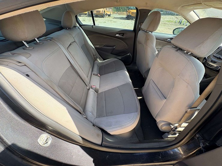 2017-chevrolet-cruz-4-door-sedan-(140,649-miles)-image-17