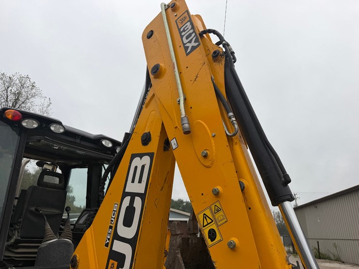 jcb-3cx-image-21
