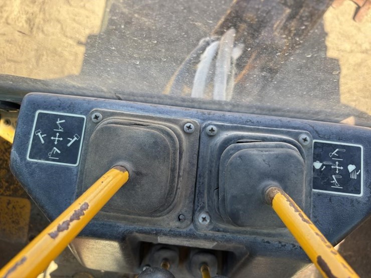 1988-deere-310c-image-41