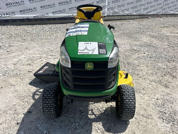 2019-john-deere-e100-42in-riding-mower-image-22