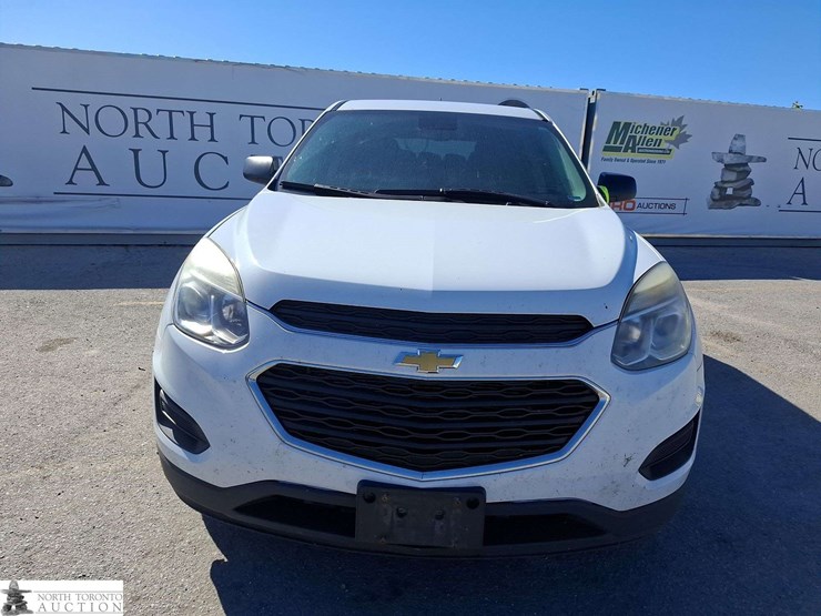 2017-chevrolet-equinox-image-2