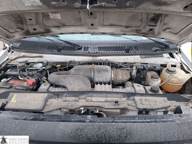 2009-ford-cargo-image-9