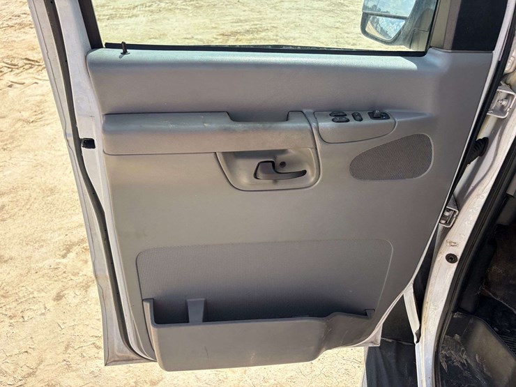 2004-ford-6-image-7