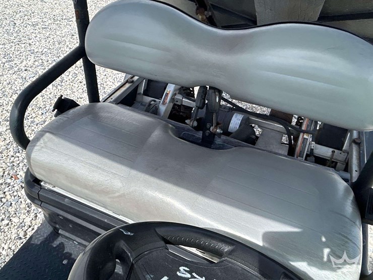 2023-club-car-carryall-1500-4x4-diesel-utility-cart-image-18