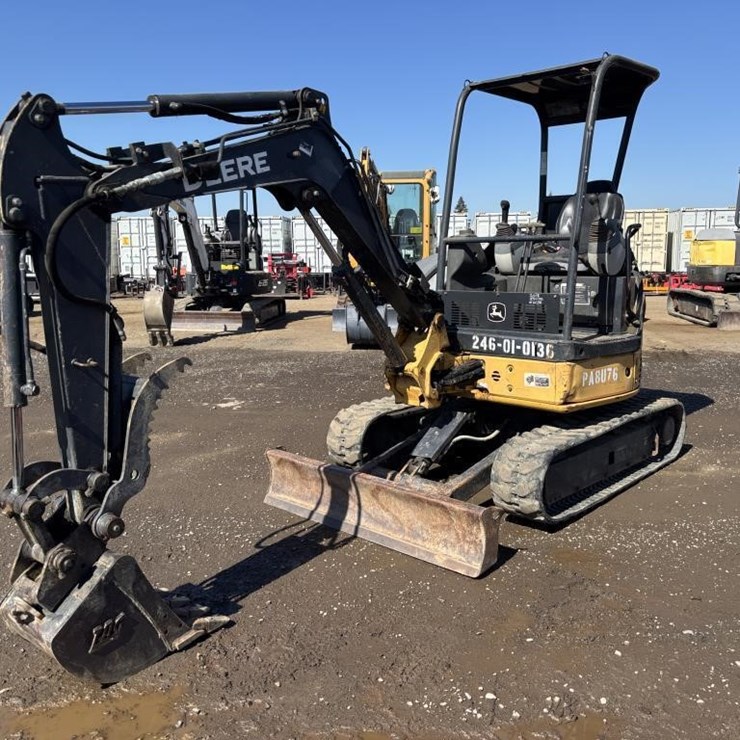 DEERE 27D