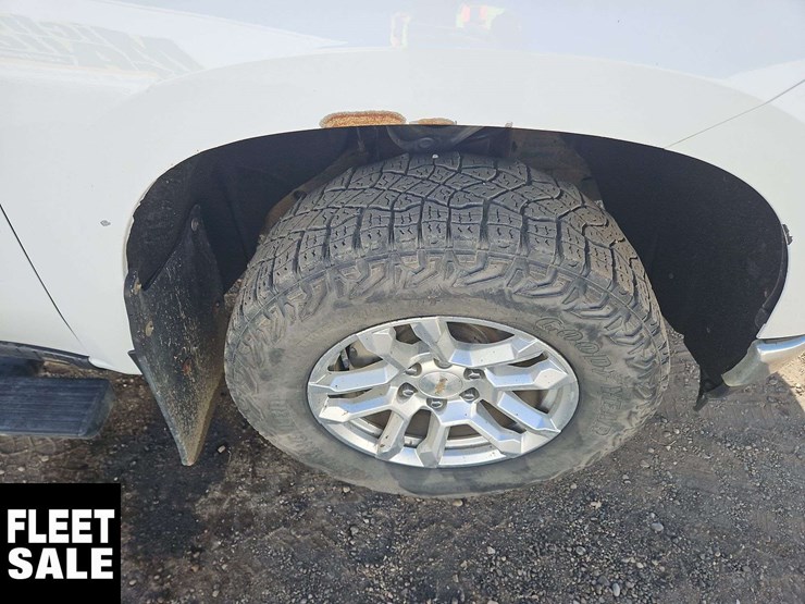 2020-chevrolet-silverado-1500-image-23