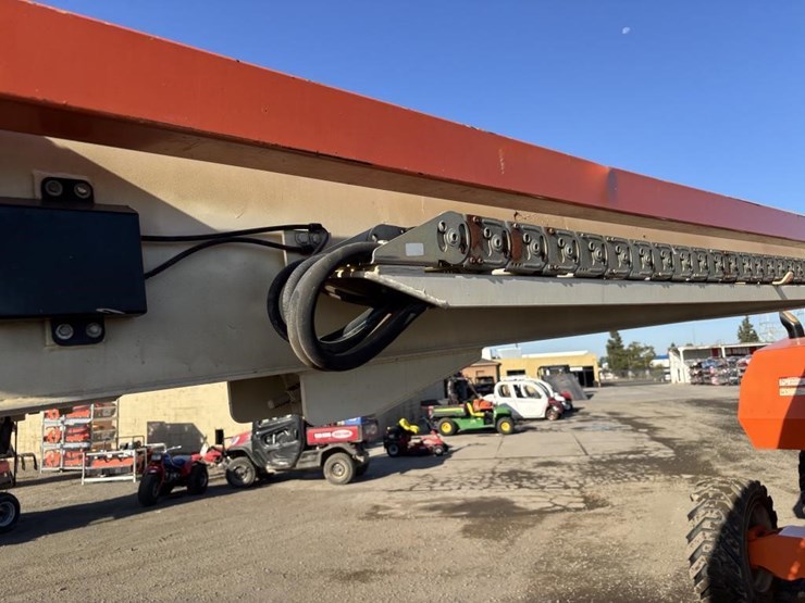 2013-jlg-860sj-image-17