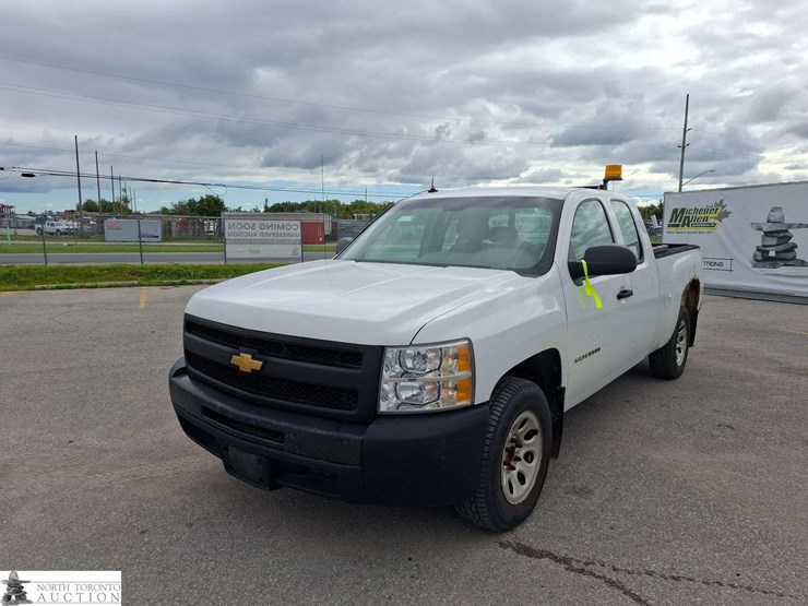 2012-chevrolet-silverado-image-1