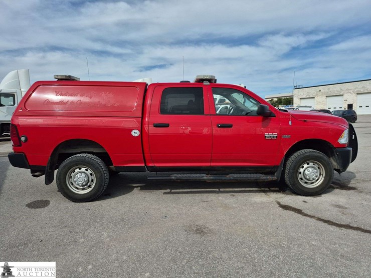 2012-dodge-2500-image-4