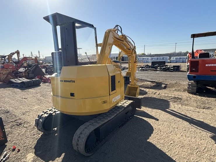 komatsu-pc28uu-image-3