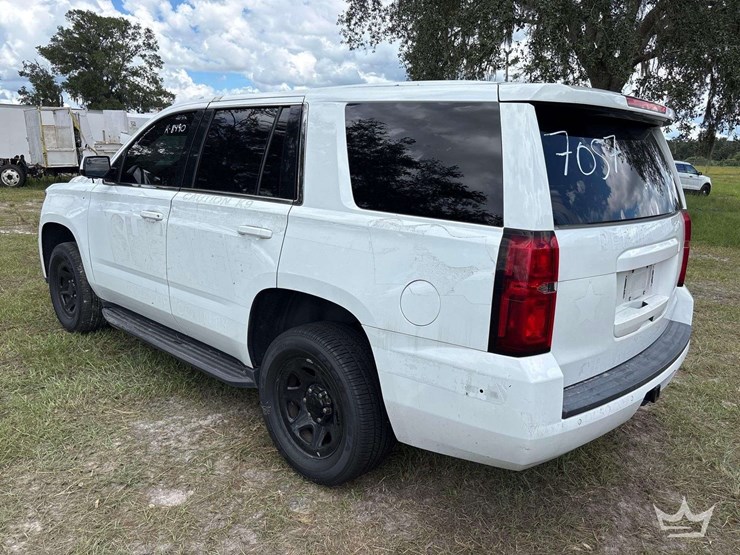 2020-chevrolet-tahoe-image-4