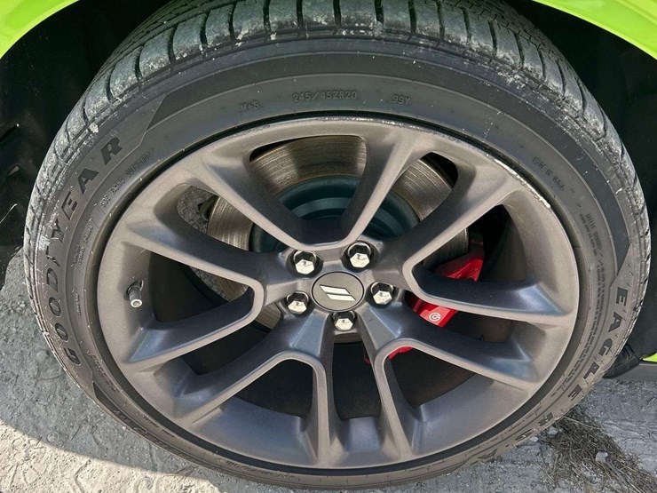 2023-dodge-challenger-coupe-image-33