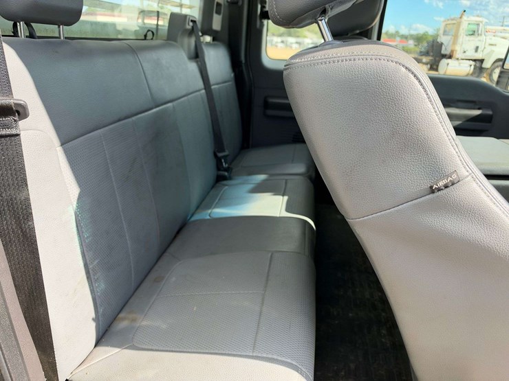 2014-ford-f250-image-16