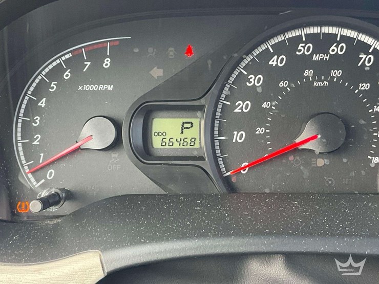 2013-toyota-sienna-image-3