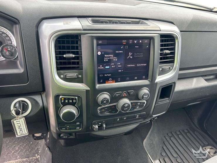 2022-dodge-1500-image-17