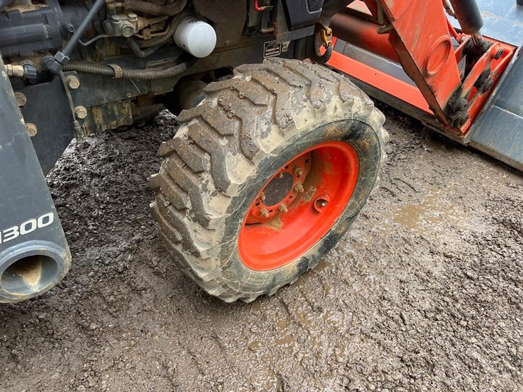 2017-kubota-l47-image-21