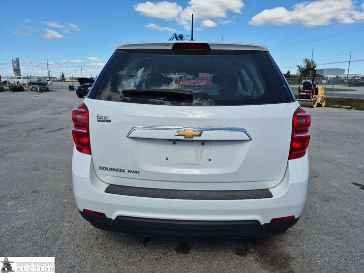 2017-chevrolet-equinox-image-6