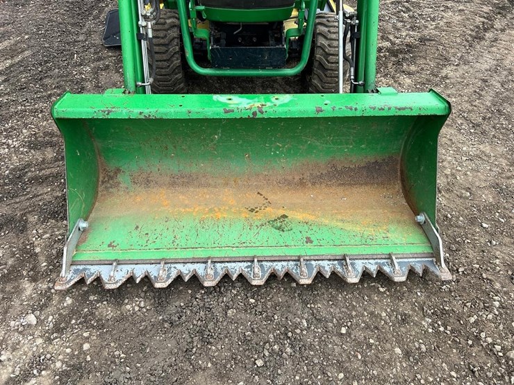 john-deere-2210-image-12