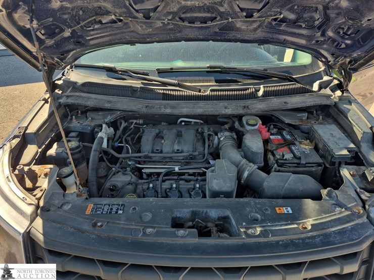 2017-ford-explorer-image-9