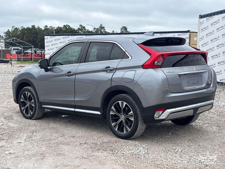 2018-mitsubishi-eclipse-cross-image-2