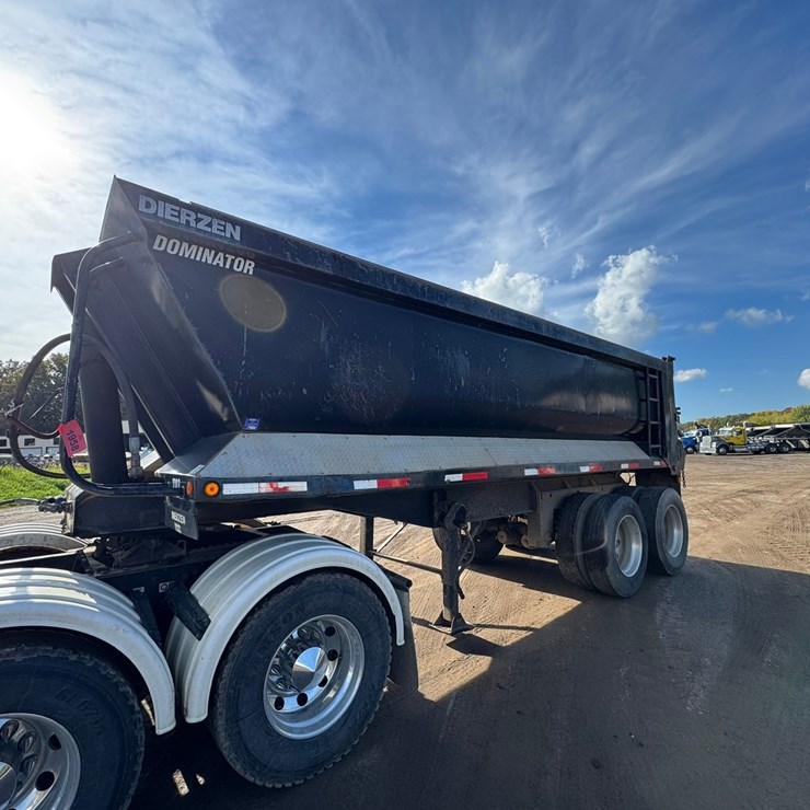 #1958 • 2011 Dierzen Dominator End Dump