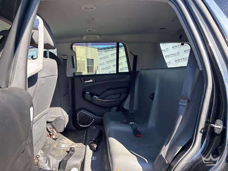 2019-chevrolet-tahoe-image-22