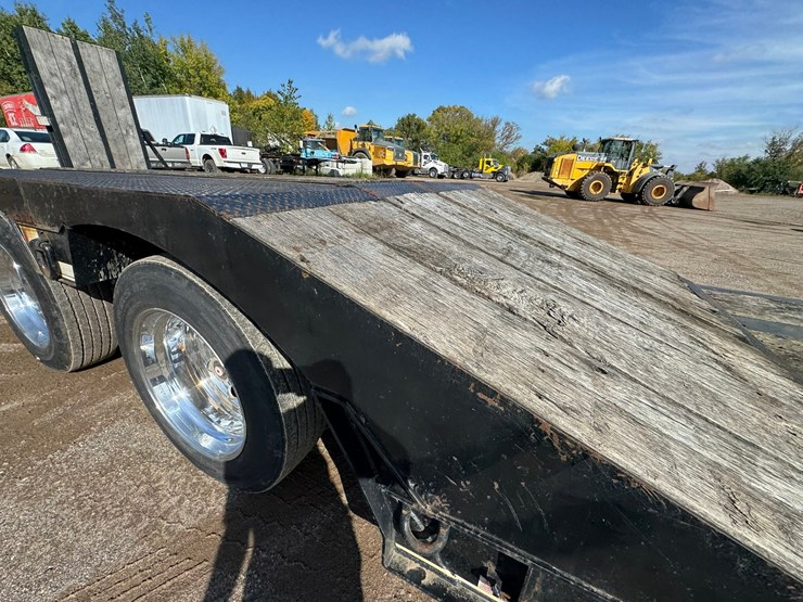 #1954-•-2016-felling-x-force-paver-special-lowboy-image-27