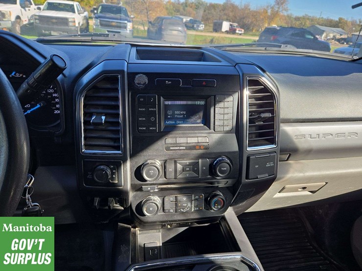 2017-ford-f250-image-19