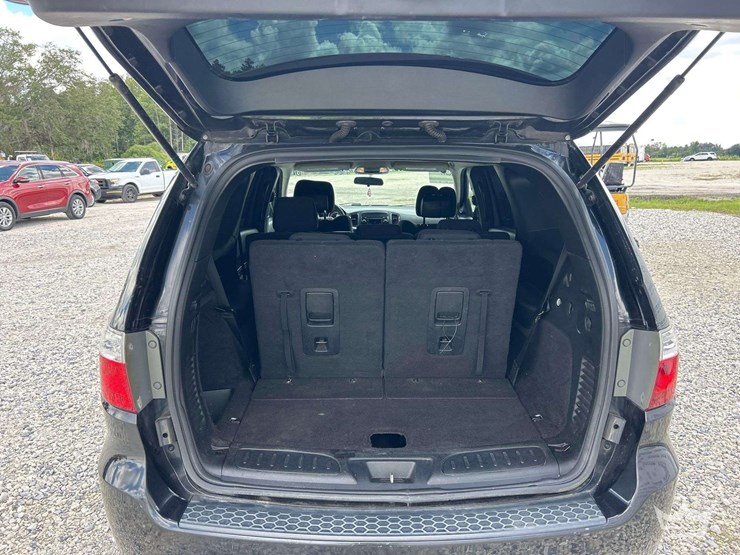 2013-dodge-durango-image-18