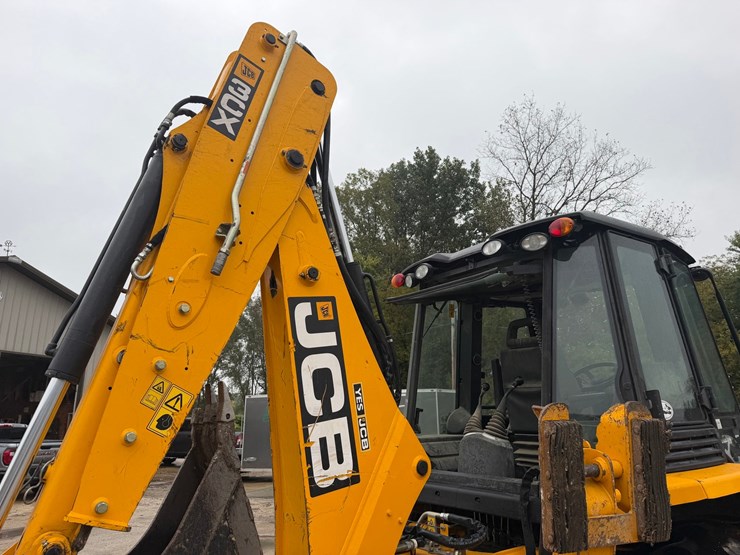 jcb-3cx-image-31