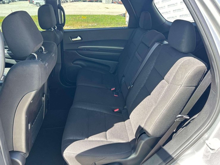 2021-dodge-durango-image-18
