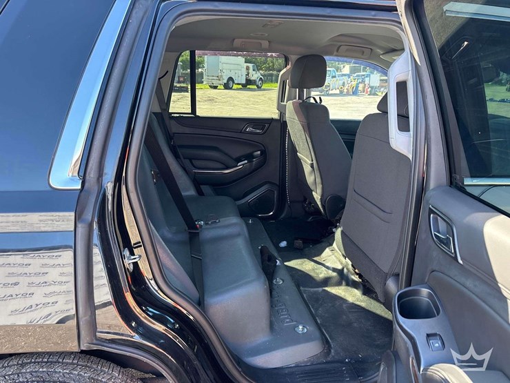 2019-chevrolet-tahoe-image-23