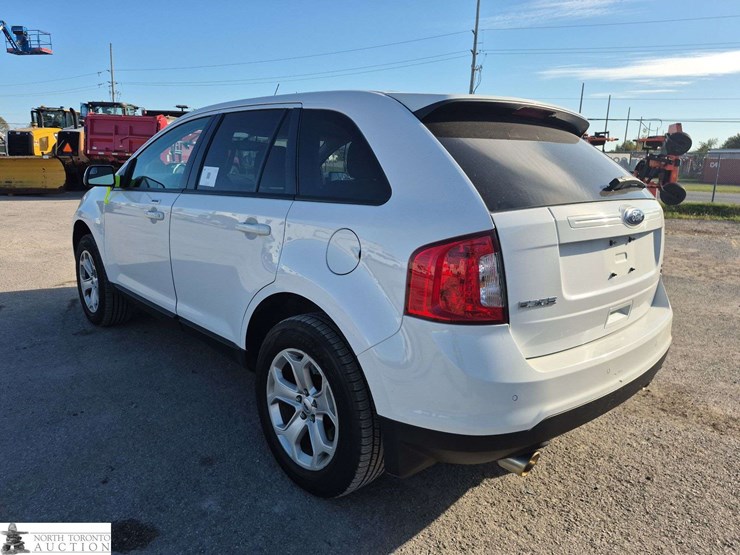 2014-ford-edge-image-7