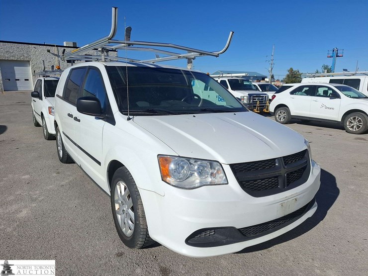 2015-ram-c/v-image-3