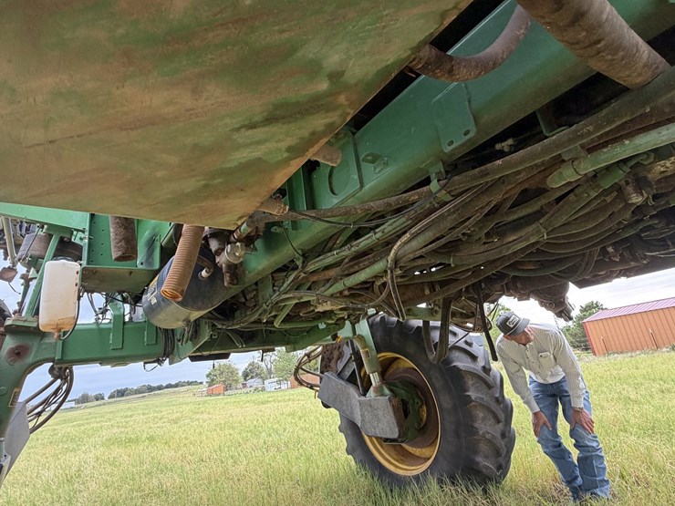 2010-john-deere-4830-image-18