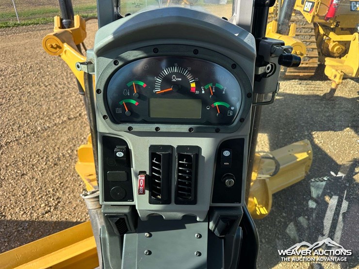 caterpillar-140m-image-76