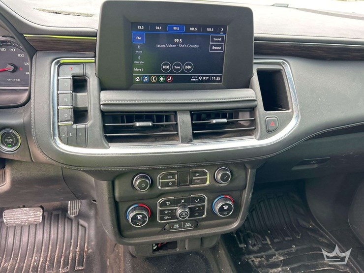 2023-chevrolet-tahoe-image-18