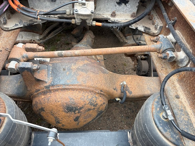 2009-caterpillar-c13-image-73