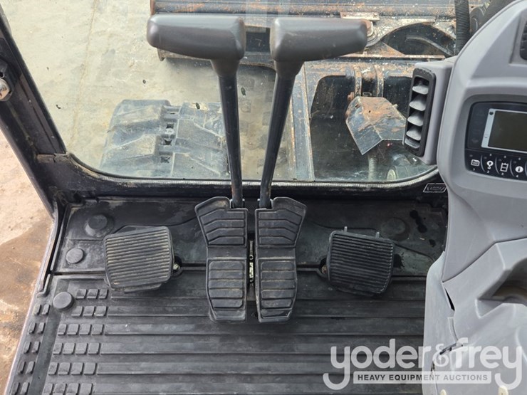 2022-kubota-kx080-image-56