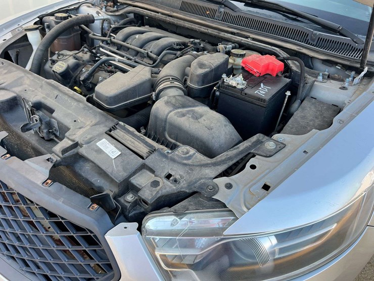 2016-ford-taurus-police-interceptor-sedan-(82,733-miles)-image-7
