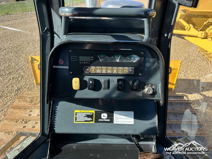 john-deere-8-image-55