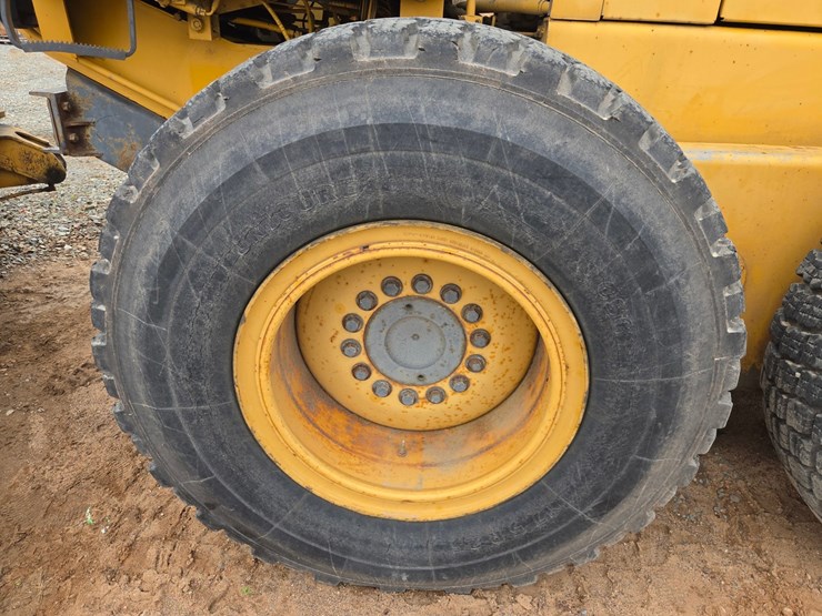 deere-772bh-image-80