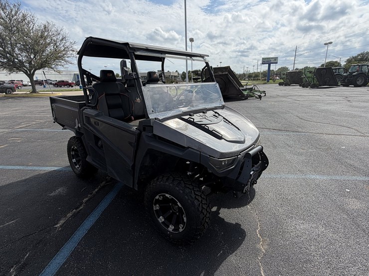 2020-intimidator-gc1k-side-by-side-image-4