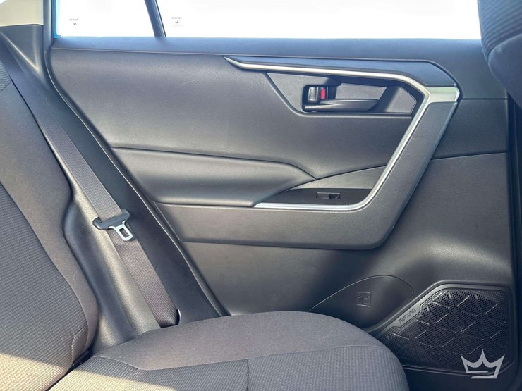 2021-toyota-rav4-image-21