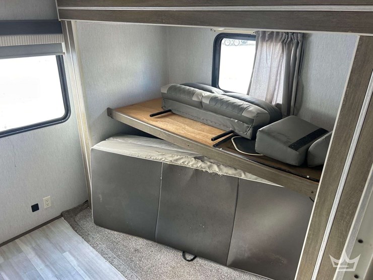 2022-forest-river-wildwood-t/a-travel-trailer-image-32